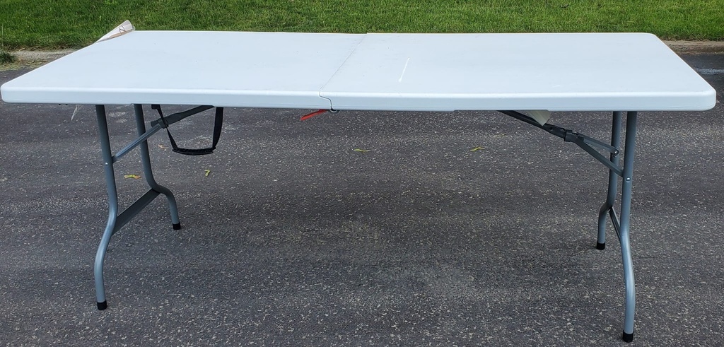 Table rectangulaire grise 6 Pieds
